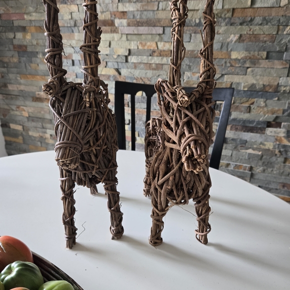 Rustic Woven Reindeer Decor - Picture 3 of 8